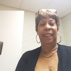 Meet your Posher, Sharon